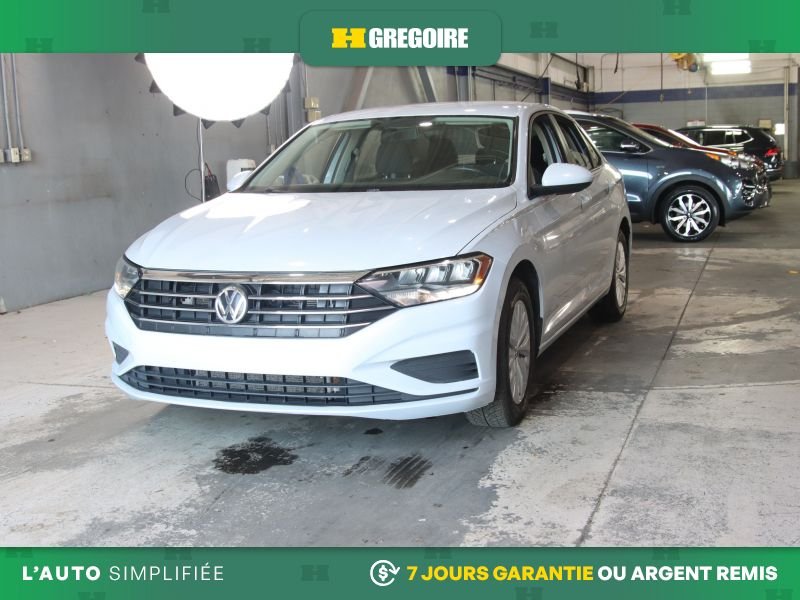 2019 Volkswagen Jetta White Laval - photo #2