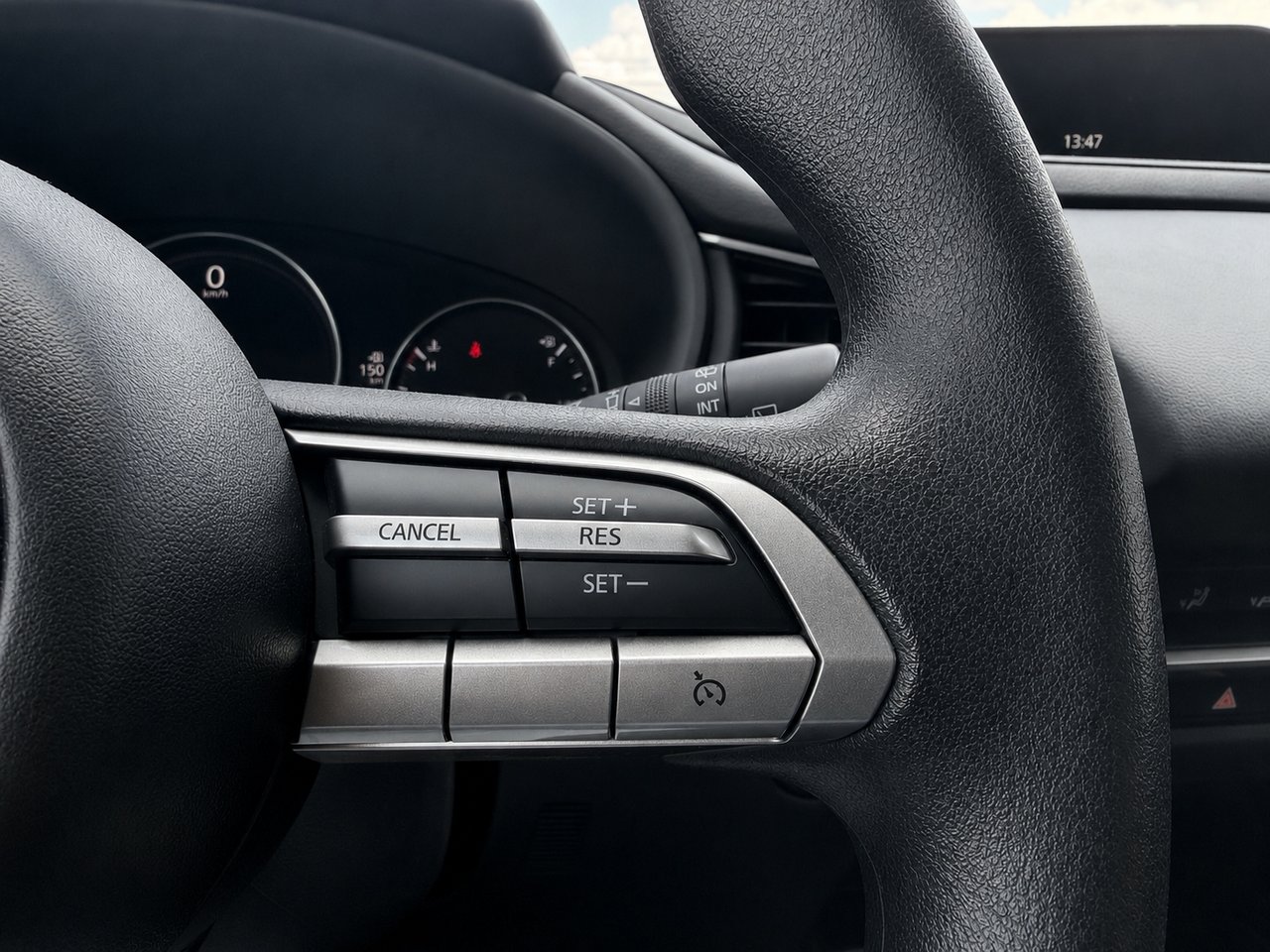 2023 MAZDA CX-30 GX Grey Châteauguay - photo #13