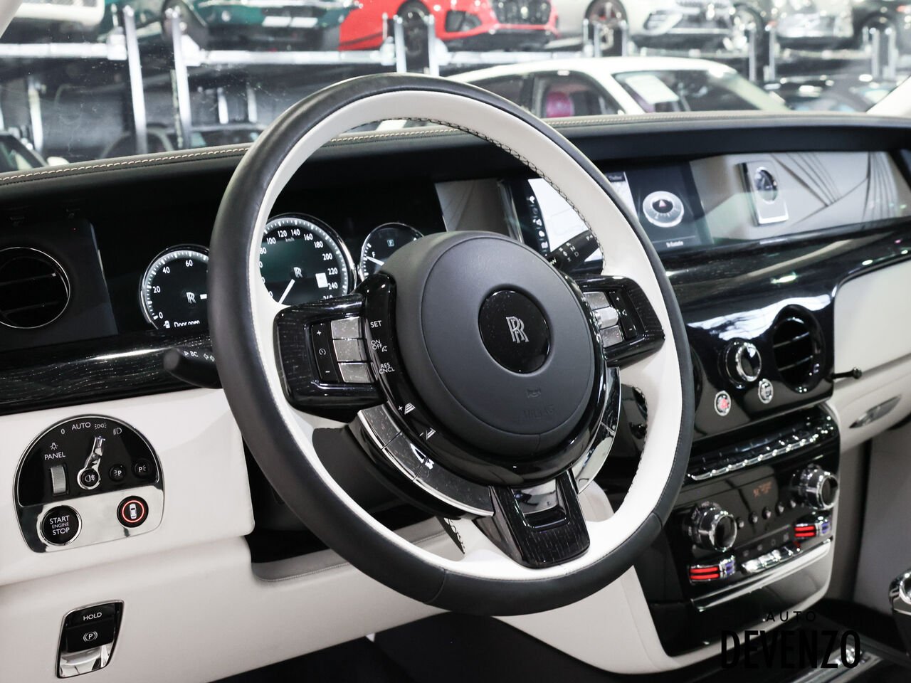 Rolls-Royce Phantom 2023 Noir Saint-Eustache - photo #17