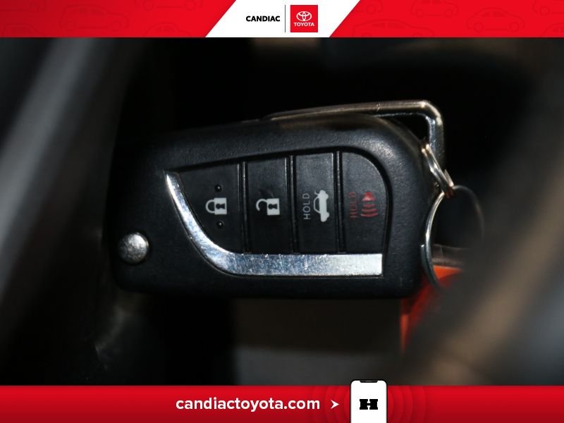 2022 Toyota Camry Grey Blainville - photo #23