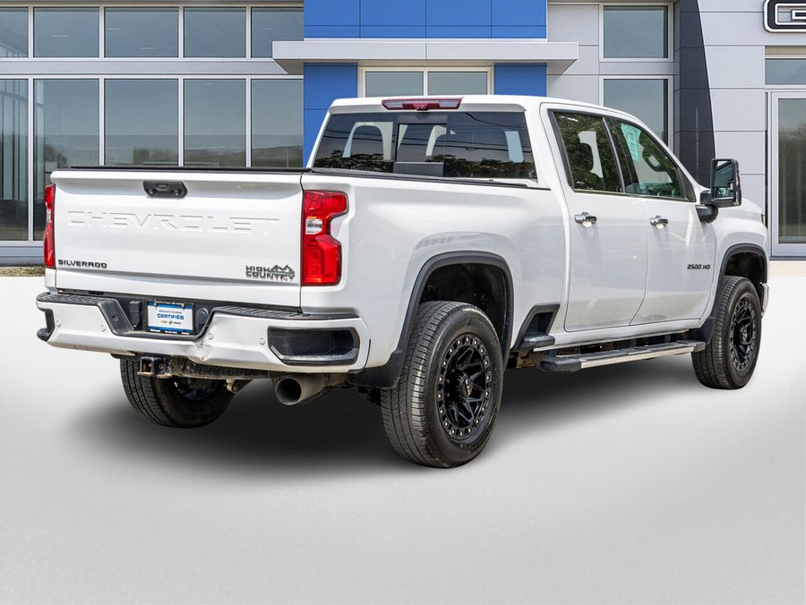 Chevrolet Silverado 2500HD High Country cabine multiplace 4RM 159 po 2022 Blanc