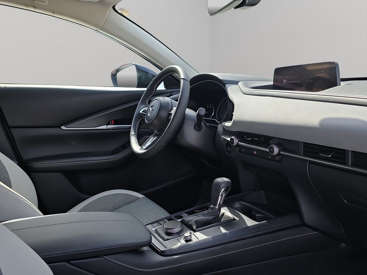 2026 Mazda CX-30 GS AWD 2.5 S Kuro AWD, Toit ouvrant, Sièges en similicuir, Barre de toit peintes. Deep Crystal Blue Mica Val-David - photo #13