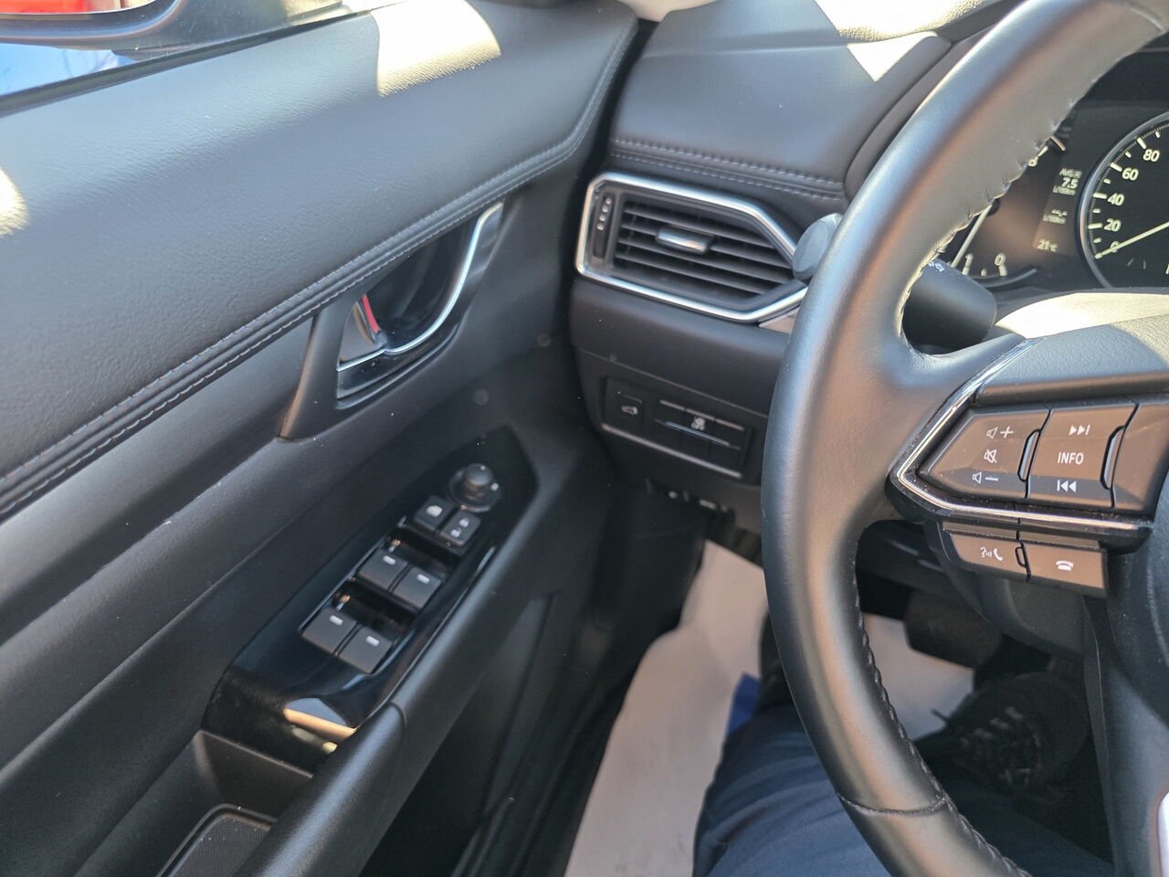 Mazda CX-5 GS 2024 Gris Rouyn-Noranda - photo #25