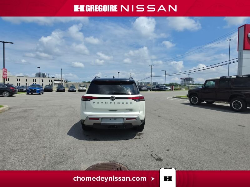 Nissan Pathfinder 2024 Blanc Laval - photo #8