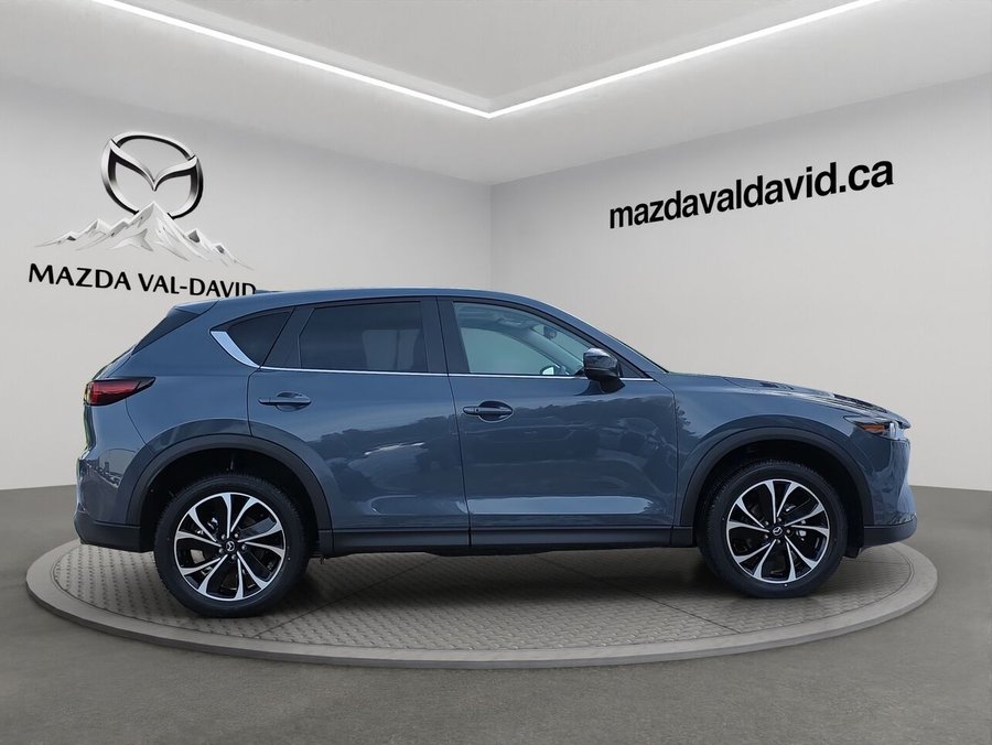 2025 Mazda CX-5 Gs, awd, Toit ouvrant, volant et rétroviseurs chauffants, hayon électrique Polymetal Metallic