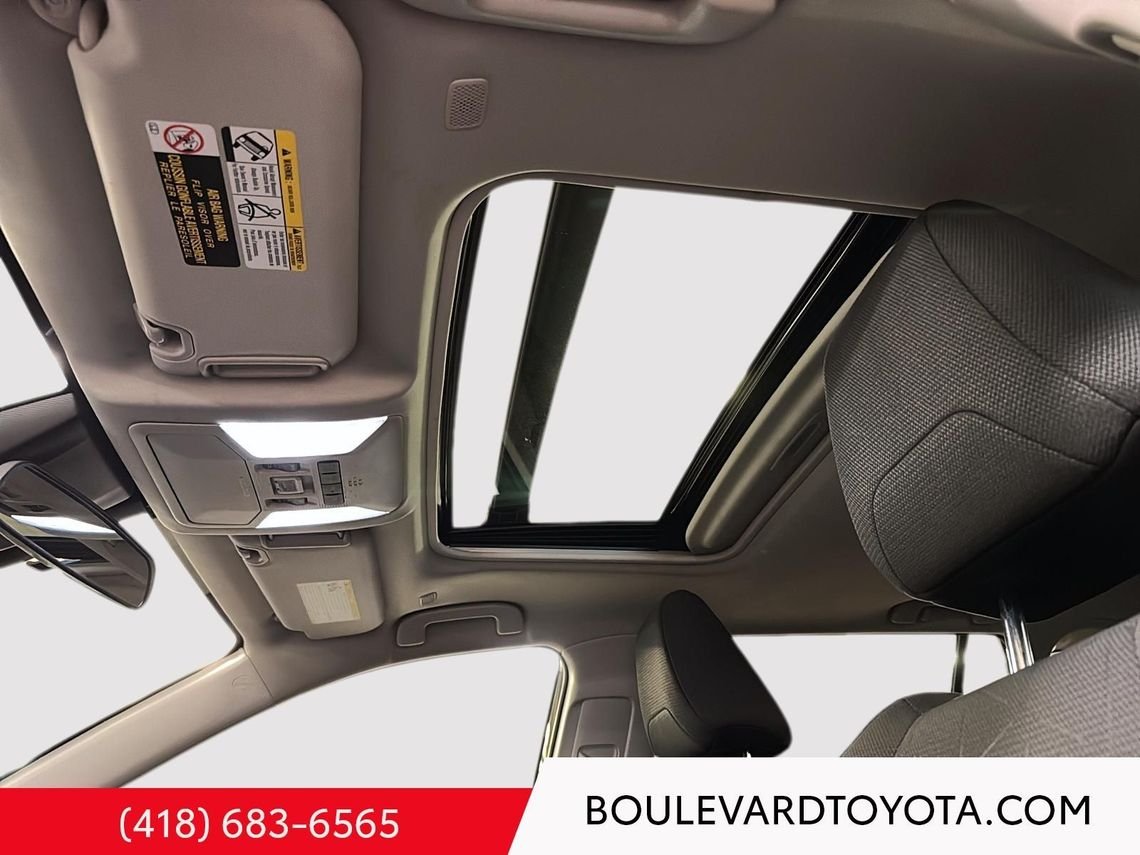 Toyota RAV4 99232A-83 | XLE, AWD 2023 Gris Québec - photo #13