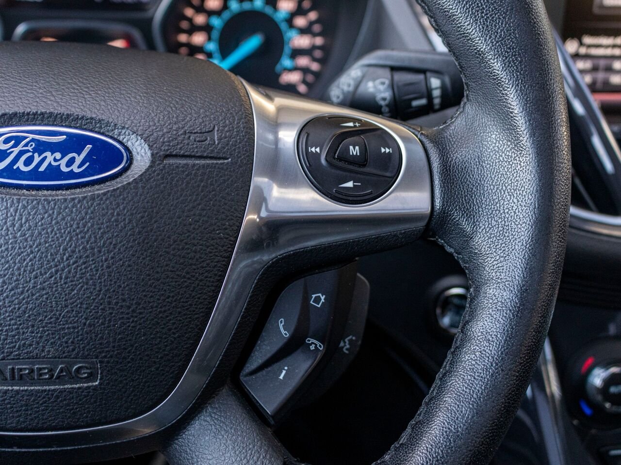 2014 Ford Escape 4 RM 4 portes Titanium White Châteauguay - photo #12