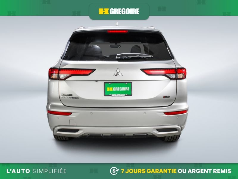 2023 Mitsubishi Outlander Silver Blainville - photo #7