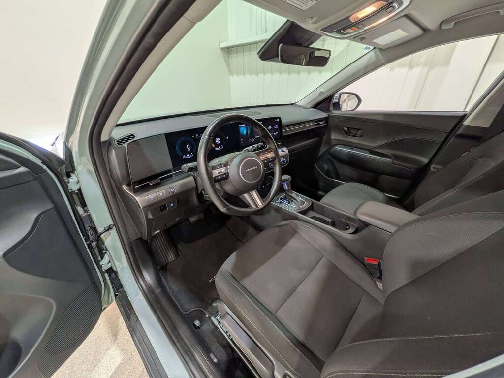 2024 Hyundai Kona 2.0L Preferred AWD Green Val-David - photo #9