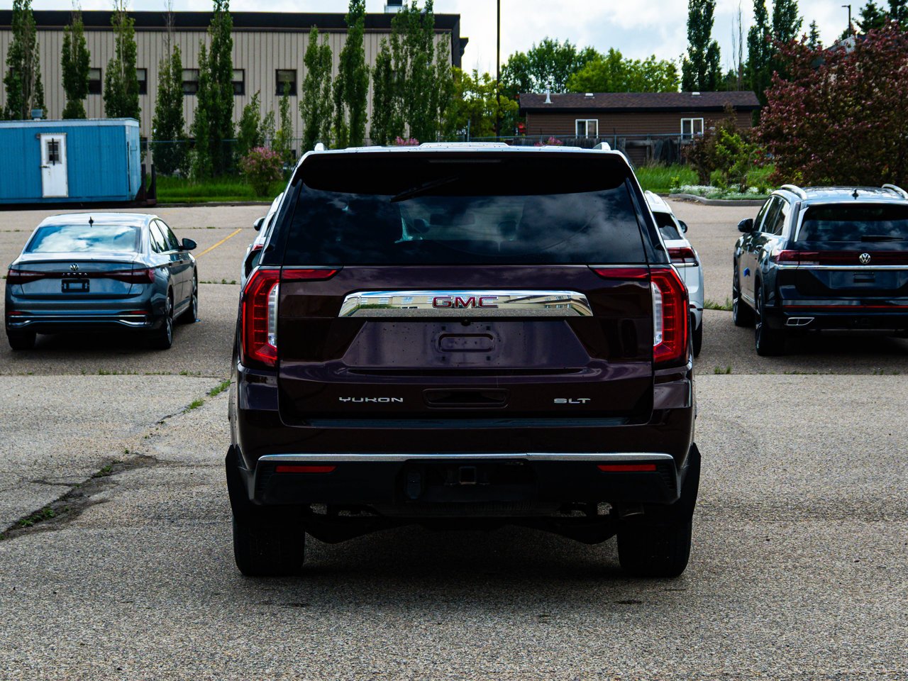 2022 GMC Yukon XL 4WD 4dr SLT Red Sherwood Park - photo #11
