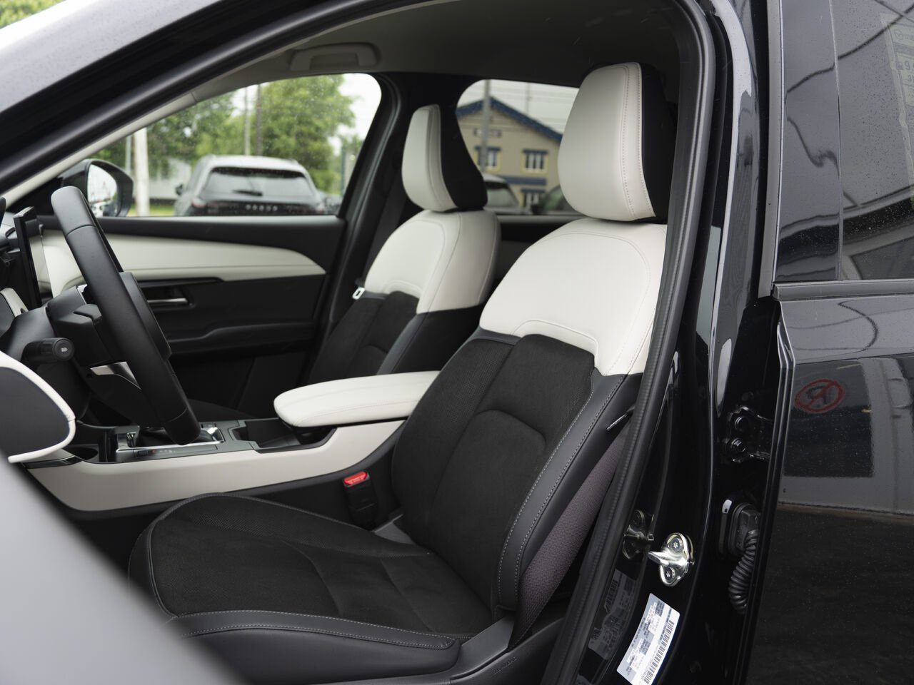2026 MAZDA CX-5 Jet Black Mica Val-d'Or - photo #6