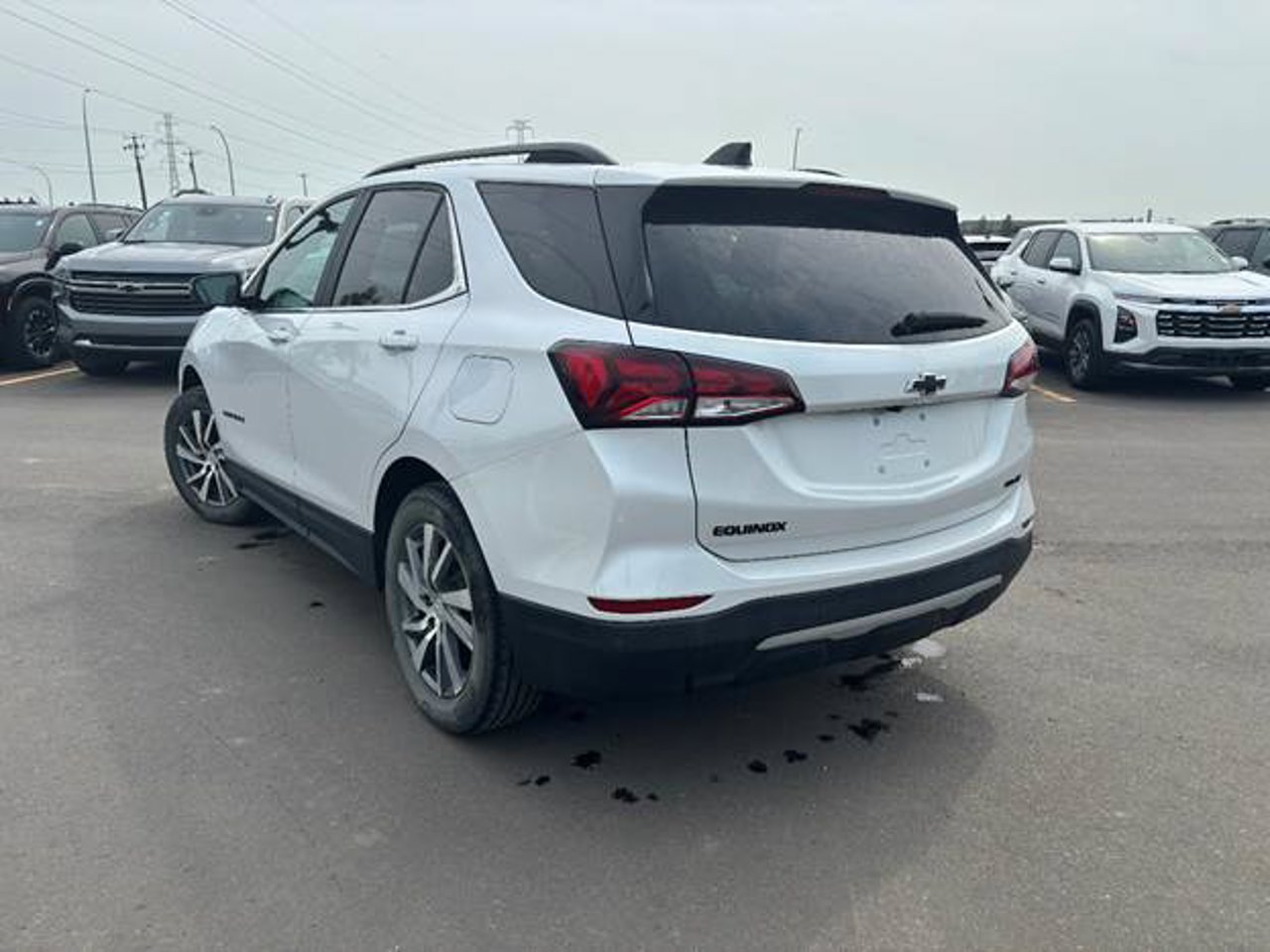 2022 Chevrolet Equinox AWD 4dr LT w/1LT White Sherwood Park - photo #2