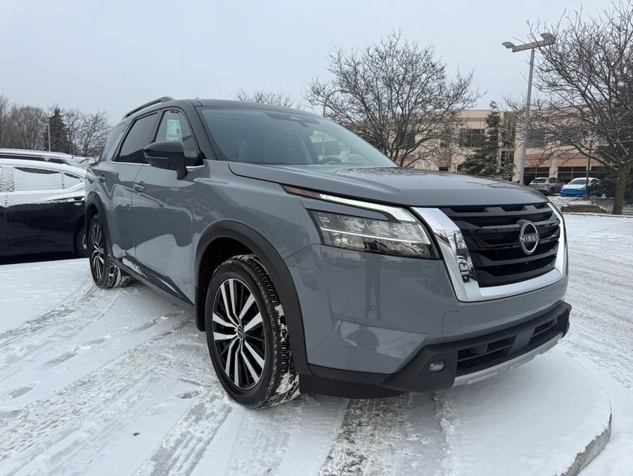 Nissan Pathfinder 2023 Gris
