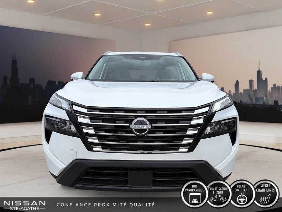 Nissan Rogue SV TI avec ensemble toit ouvrant 2025 Blanc