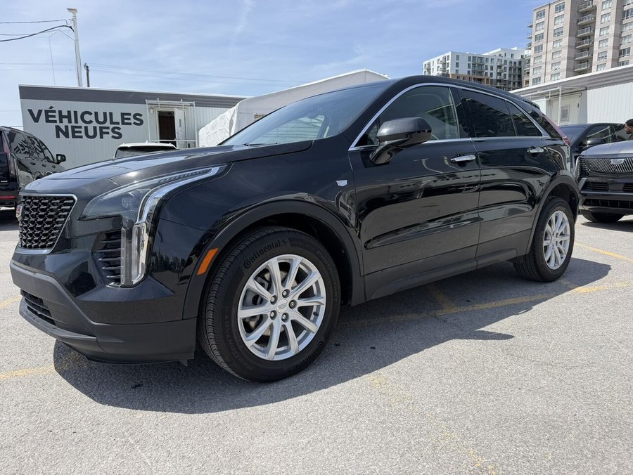 2023 Cadillac XT4 2023 Black