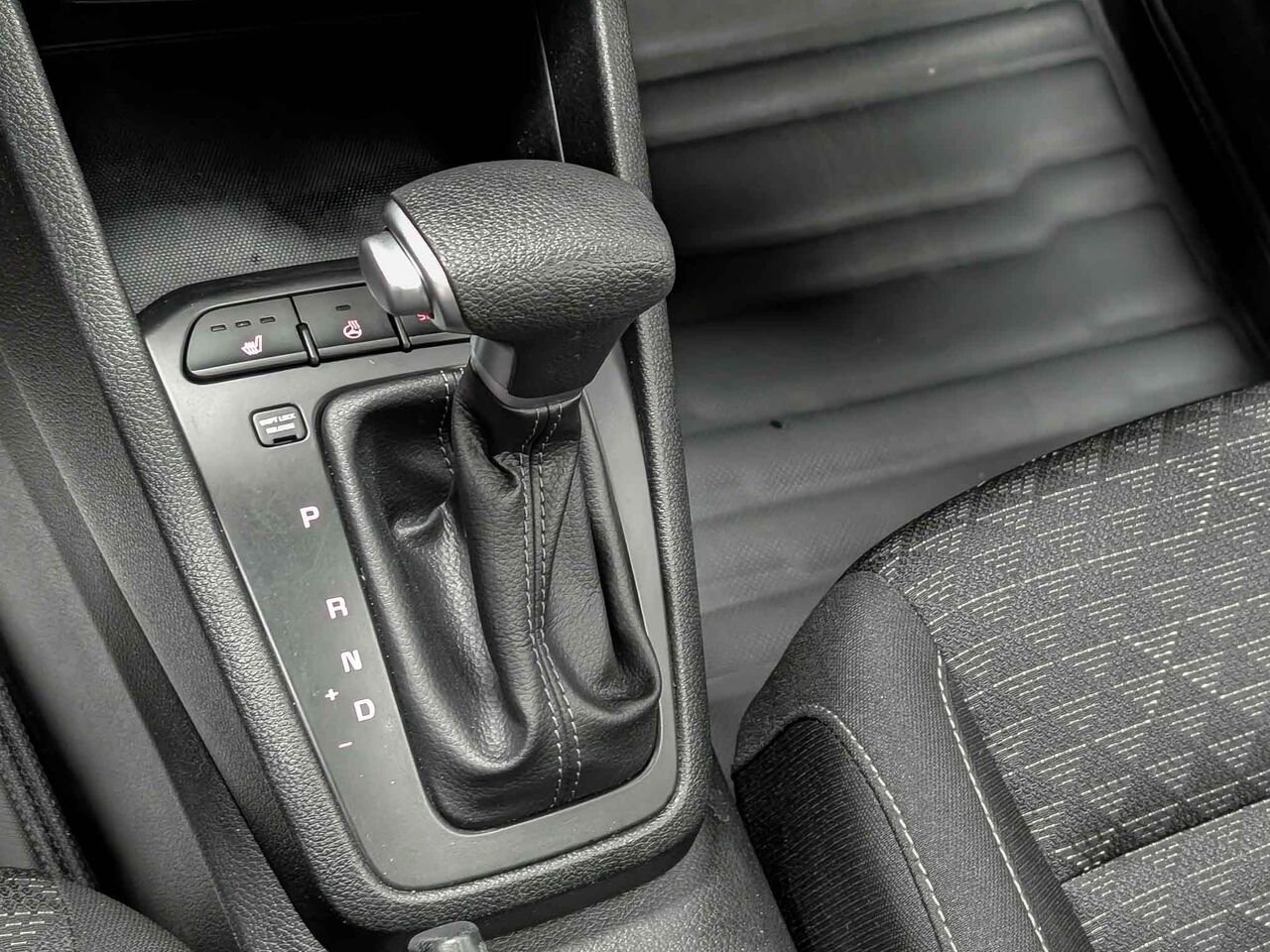 Kia RIO LX Premium Toit Ouvrant Volant et Sièges Chauffant 2023 Autre Sherbrooke - photo #20
