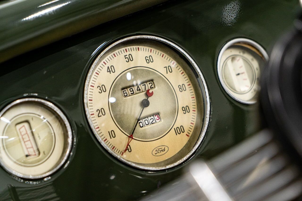 1936 Ford Model 48 Phaeton PRIX EN USD | Beautifully presented in original condition Green Montreal - photo #13