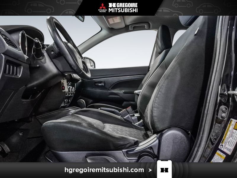 2022 Mitsubishi RVR Black Laval - photo #14