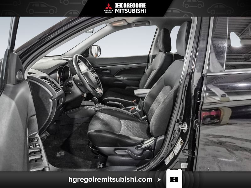 2022 Mitsubishi RVR Black Laval - photo #13