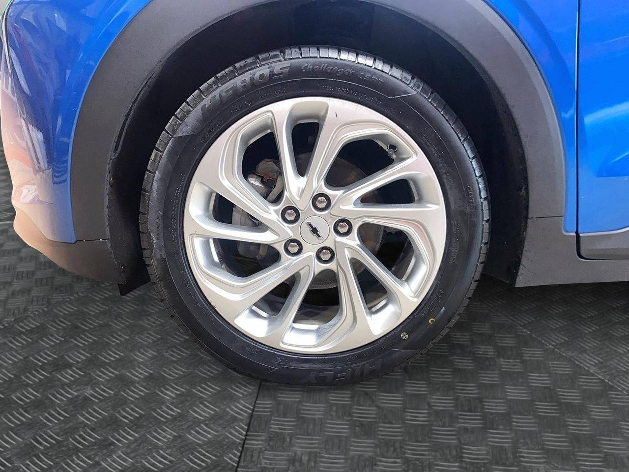 2023 Chevrolet Bolt EUV VIN 1G1FY6S03P4188527 Blue Baie-Comeau - photo #5
