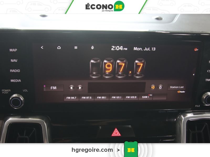2022 Kia Sorento White Laval - photo #9