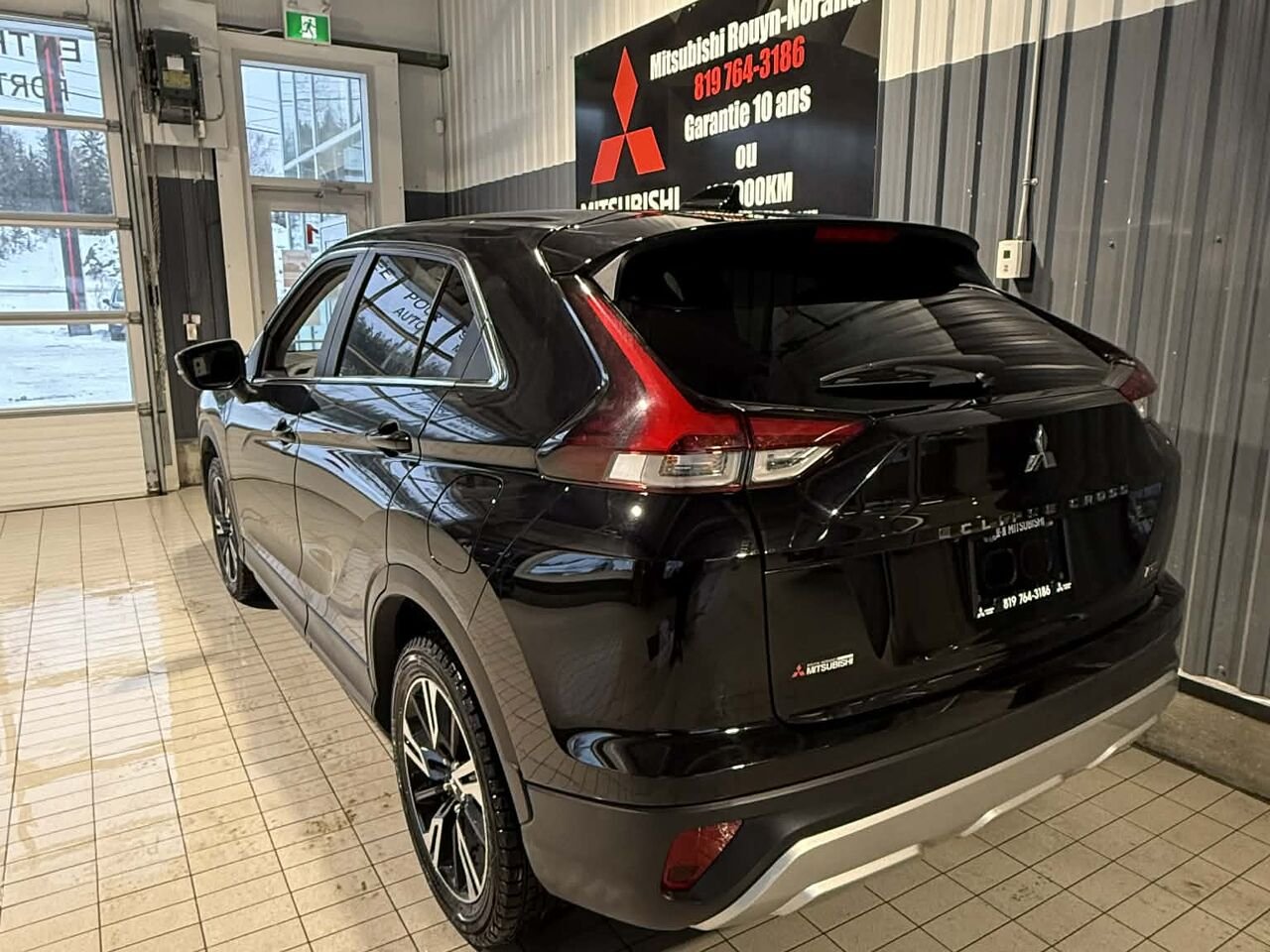 2023 Mitsubishi Eclipse Cross Black Rouyn-Noranda - photo #5