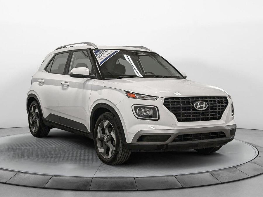 Hyundai VENUE 1.6L Trend Toit Ouvrant Sièges et Volant Chauffant 2022 Blanc