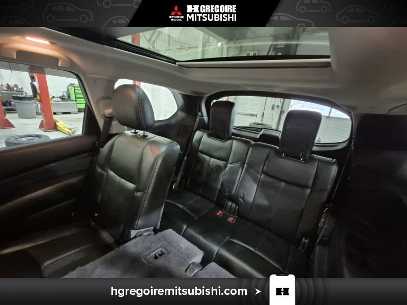 2017 Nissan Pathfinder Black Laval - photo #28