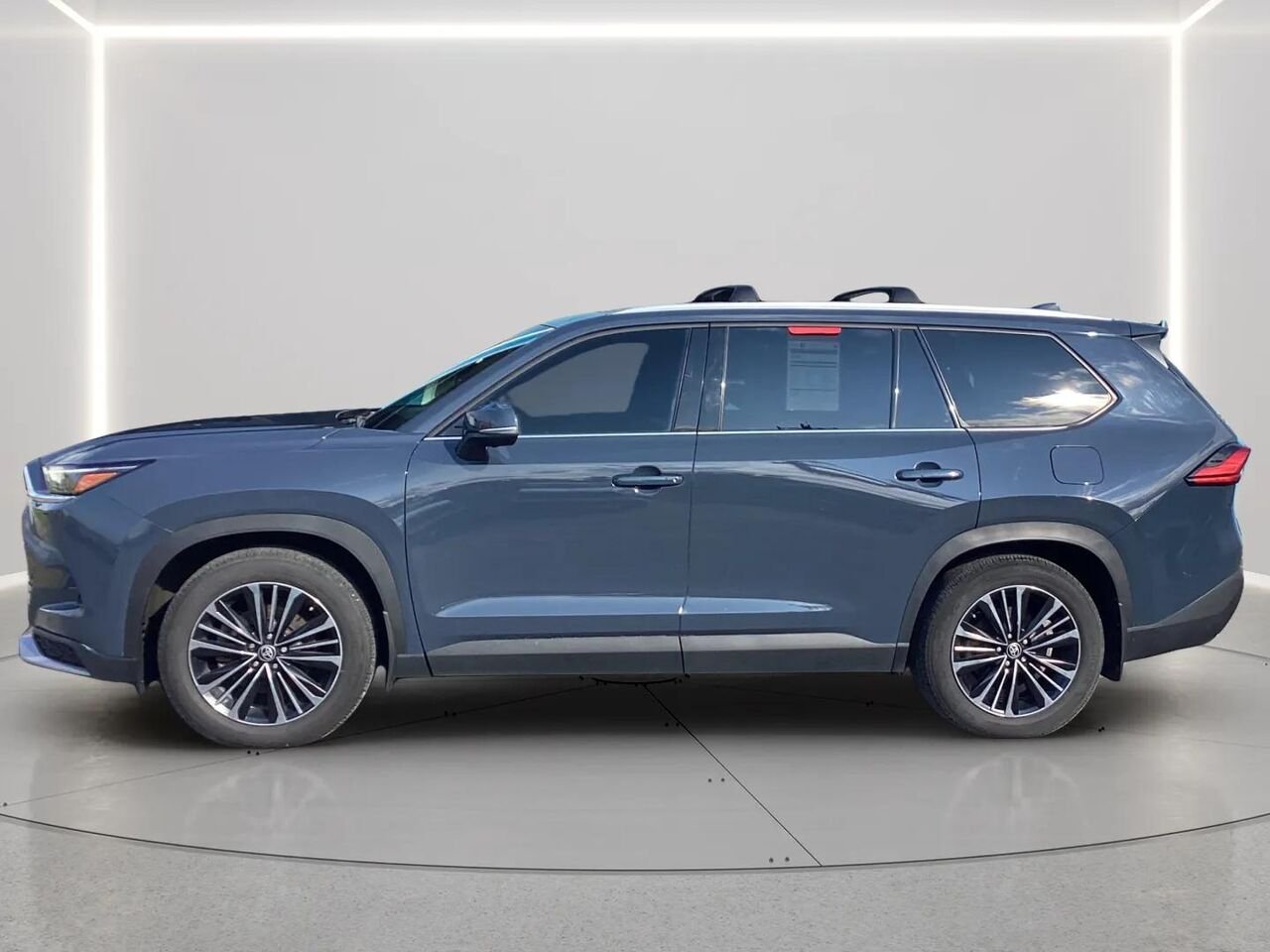 2024 TOYOTA GRAND HIGHLANDER PLATINUM HYB MAX Grey Gatineau - photo #1