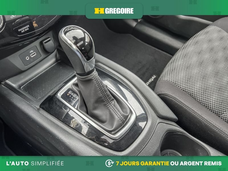 2019 Nissan Qashqai Black Saint-Eustache - photo #26