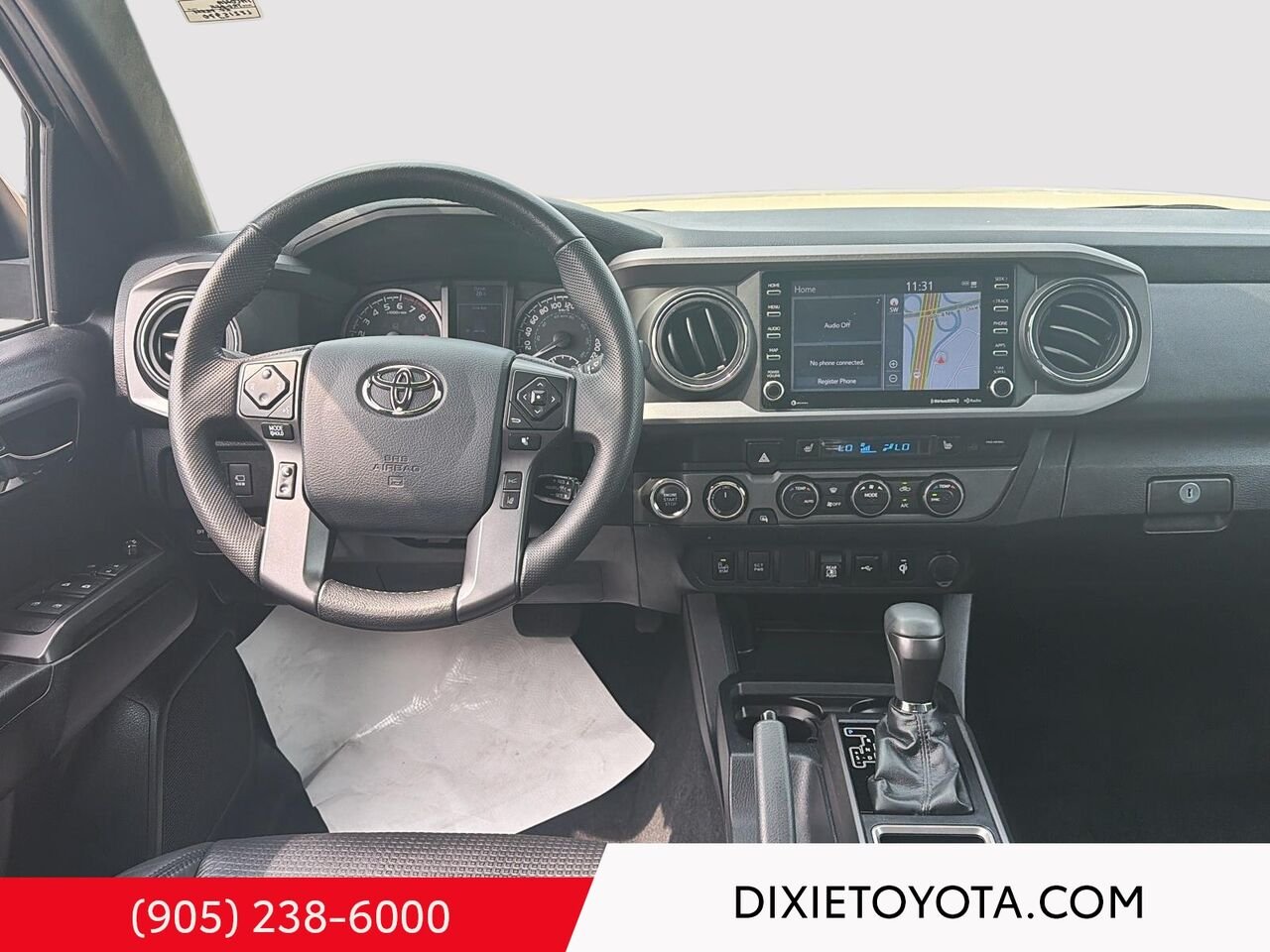 2020 Toyota Tacoma TRD OFFROAD PREMIUM 4WD / V6 / SHORT BED / REAR DIFF LOCK / HEATED SEATS / LEATHER SURFACE / MOONROOF / ALLOY WHEELS Quicksand Mississauga - photo #17