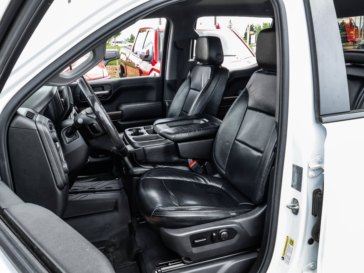 2019 Chevrolet Silverado 1500 4WD Crew Cab 147 RST White Sherwood Park - photo #13