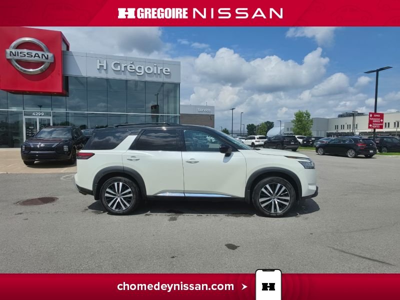 Nissan Pathfinder 2024 Blanc Laval - photo #11