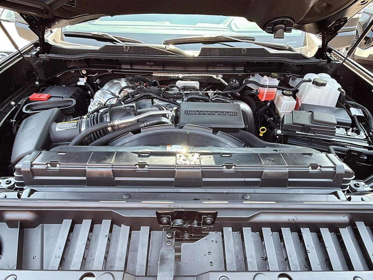 Chevrolet Silverado 2500HD LT cabine multiplace 4RM 159 po 2026 NOIR Saint-Hyacinthe - photo #6