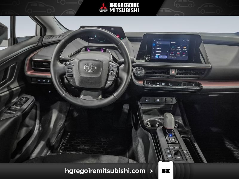 Toyota Prius 2024 Argent Blainville - photo #17