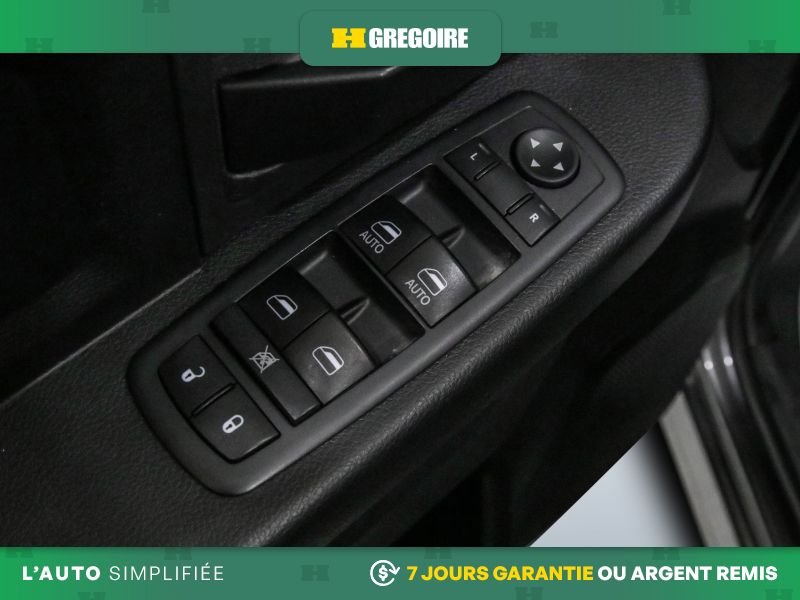 Ram 1500 820283 | ST 4WD AUTO A/C MAGS CAM RECUL BLUETOOTH 2019 Gris Laval - photo #17