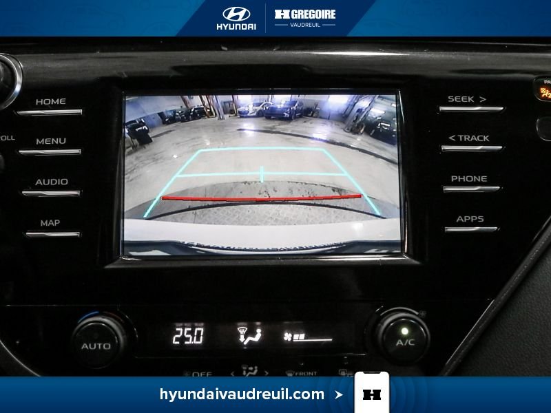 2020 Toyota Camry White Blainville - photo #27