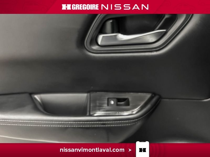 Nissan Rogue 2024 Blanc Laval - photo #17