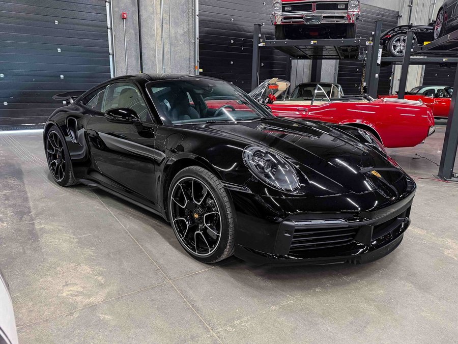 2022 Porsche 911 2022 Black