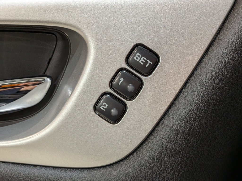 2020 Nissan Pathfinder 4x4 Platinum Black Val-David - photo #36