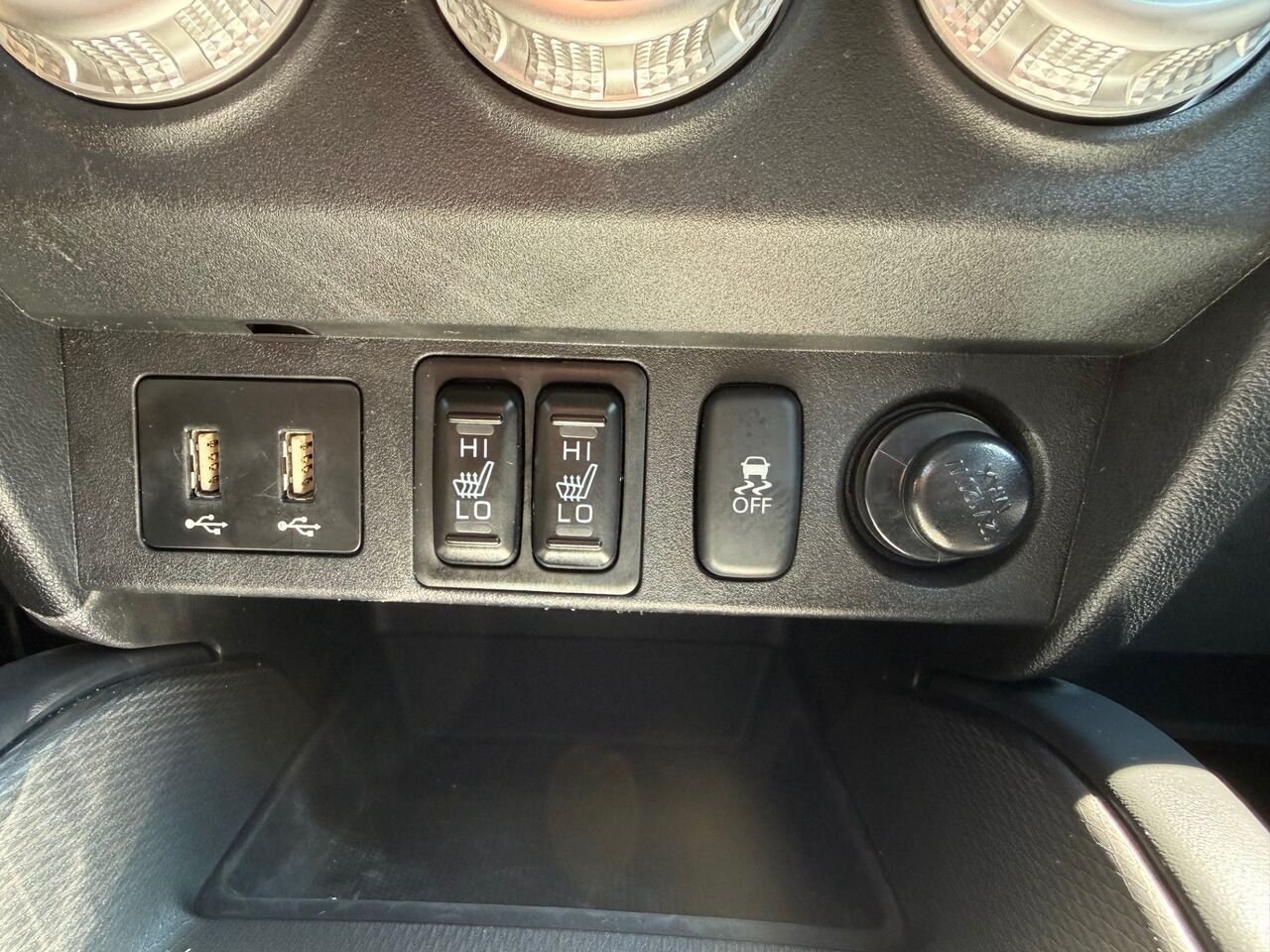 2024 Mitsubishi RVR SE AWC Grey Châteauguay - photo #17