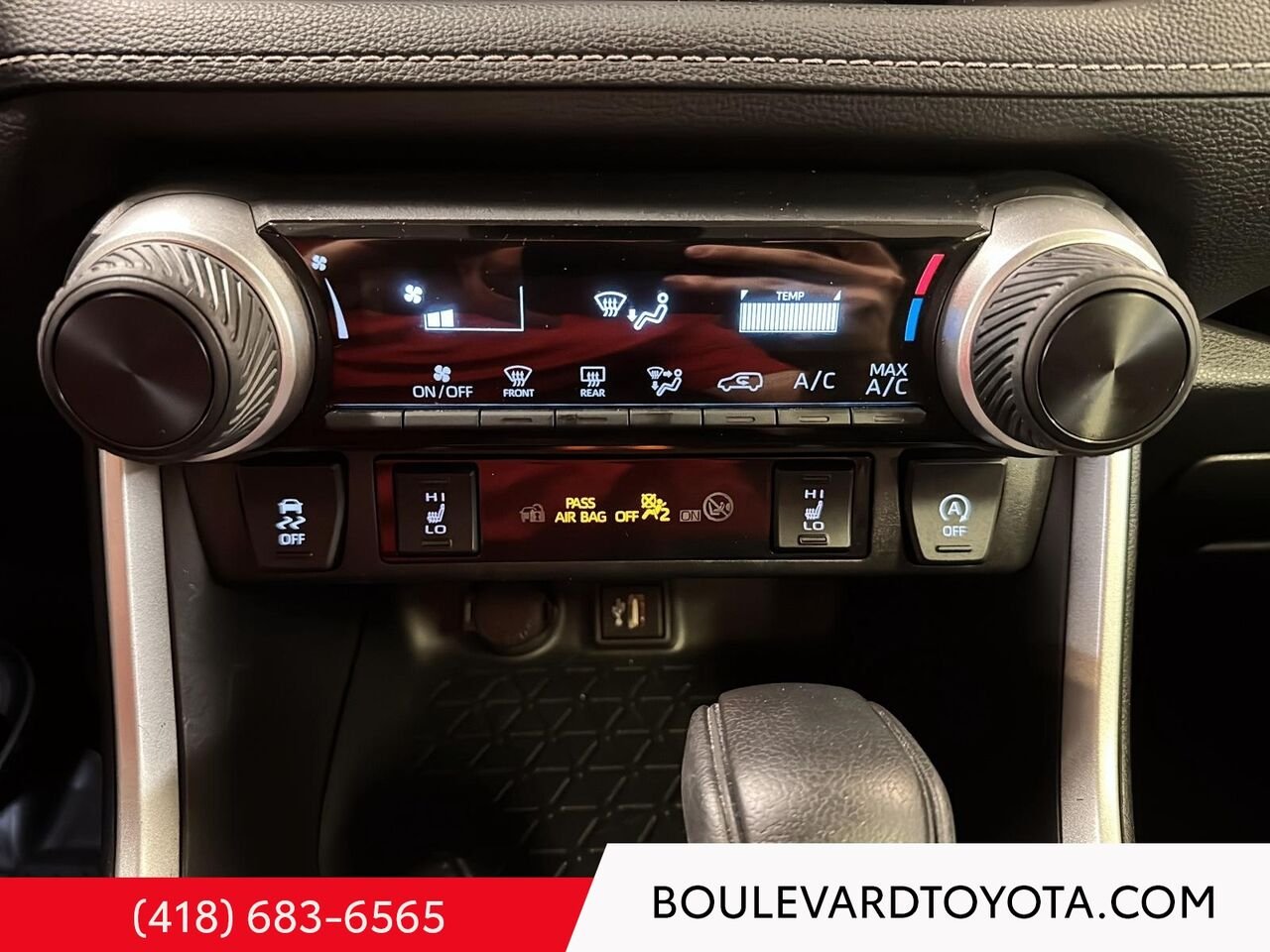 2024 Toyota RAV4 531708-128 | LE, AWD Magnetic Grey Metallic Québec - photo #12