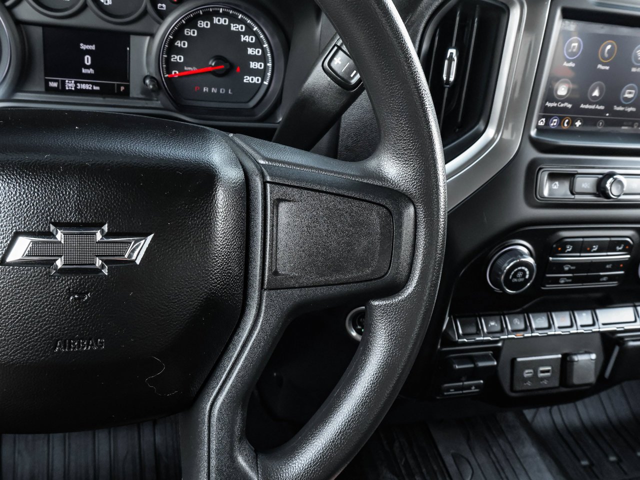 2024 Chevrolet Silverado 1500 4WD Crew Cab 147 Custom Trail Boss White Sherwood Park - photo #24
