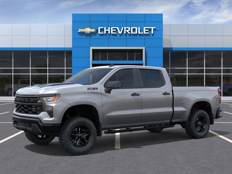 CHEVROLET Silverado 1500 Custom Trail Boss cabine multiplace 4RM 157 po 2026 GRIS STERLING METALLISE Gatineau - photo #1