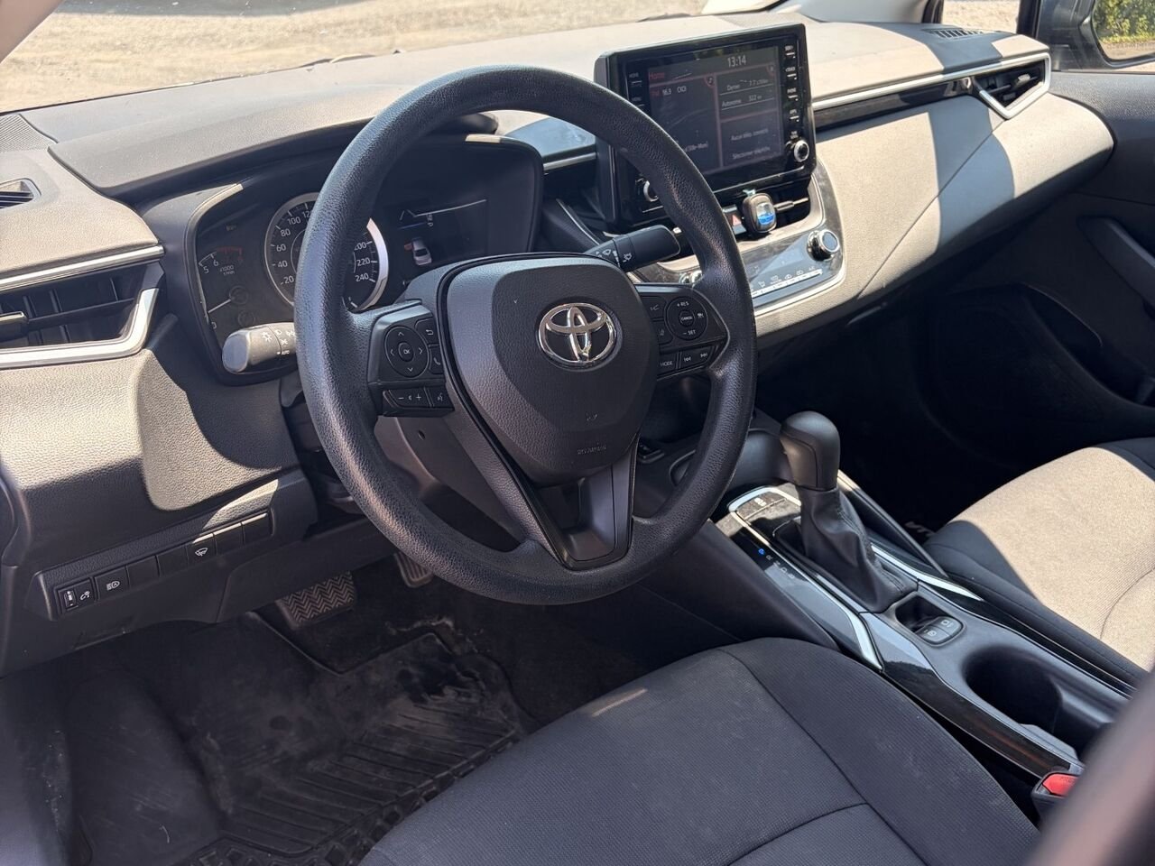 2022 Toyota Corolla Black Sainte-Julienne - photo #2