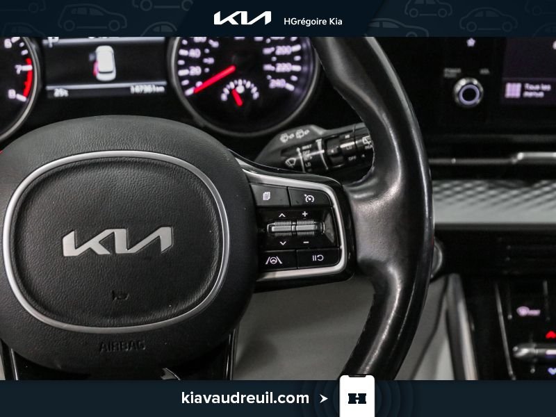2022 Kia Carnival Grey Laval - photo #21