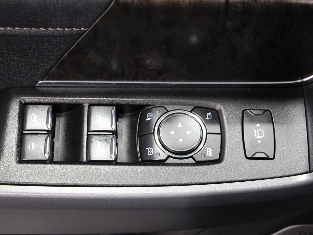 2024 Ford Super Duty F-250 SRW Agate Black Metallic Châteauguay - photo #20