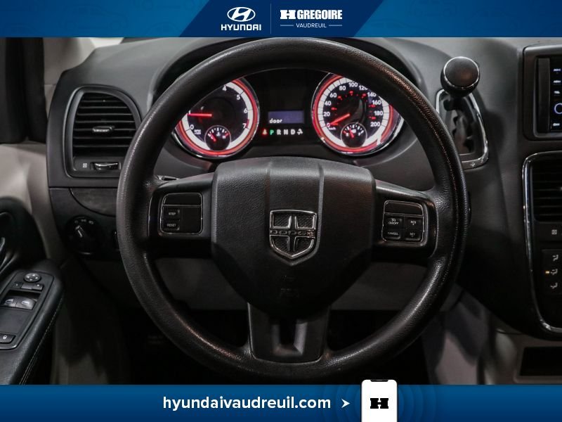 2018 Dodge GR Caravan Black Laval - photo #21