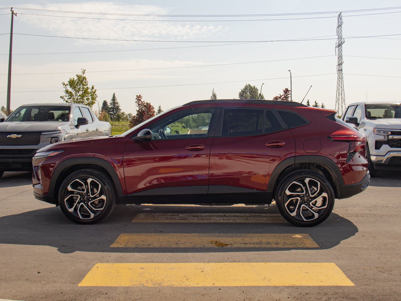 2025 Chevrolet Trax FWD 4dr 2RS Red Sherwood Park - photo #6