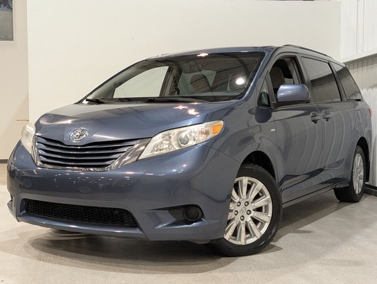 Toyota Sienna 2017 2017 Bleu